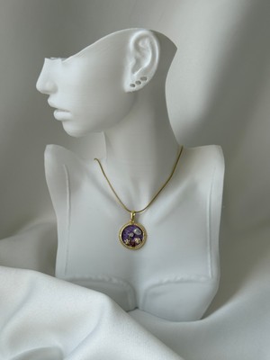 NB Steelora Çelik Gold Renk Mor Mineli Incili Çiçek Detaylı Madalyon Kadın Kolye