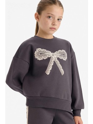 DeFacto Overshirt Fit Baskılı İçi Yumuşak Tüylü Sweatshirt Kız Çocuk G6269A825WN