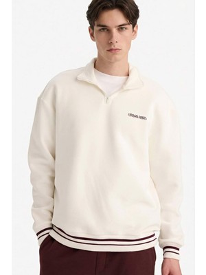 DeFacto Boxy Fit Dik Yaka Yarım Fermuarlı Baskılı Sweatshirt G6476AX25WN