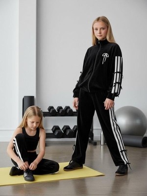 Zekids Kız Çocuk Kadife Fiyonk Detaylı Feramuarlı Tasarım Eşofman Takım