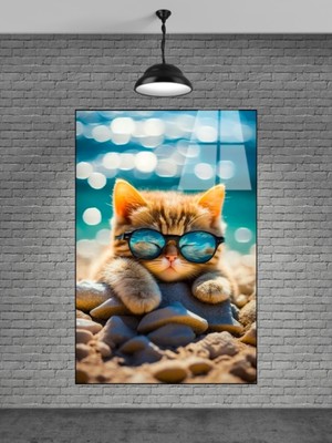 Marsilyan Tatilde Güneşlenen Tatlı Kedi Cam Tablo
