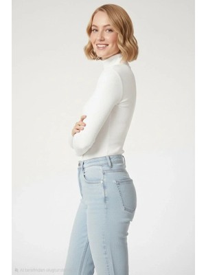 Kadın Tam Boğazlı Fitilli Likrali Kaşkorse Badi Ince Uzun Kollu Kazak - Beyaz