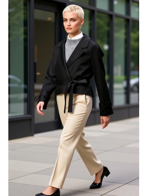 Benerly Kadın Ceket Yaka Uzun Kol Regular Kalıp Düz Desen Dokuma Fonksiyonel Dayanıklı Kaliteli Şık