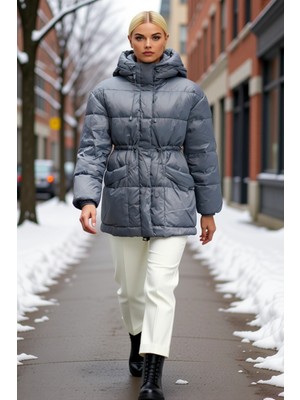 Benerly Kadın Kapüşonlu Standart Kol Düz Desenli Oversize Kalıp Mont Fonksiyonel Dayanıklı Estetik