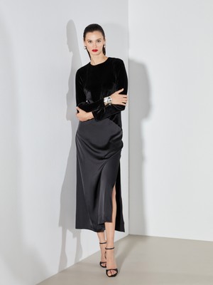 Soulife Bisiklet Yaka Yırtmaçlı Elbise