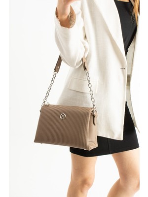 Crazy Kadın Zincir Askılı Omuz & Çapraz Kullanım Çantası – Çok Gözlü, Güvenli Tasarım, Stiline Uygun