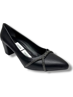 Cakgo C-Shoes CV138-26 Cilt Deri Burgu Taşlı Kalın Topuk Kadın Ayakkabı 41-42