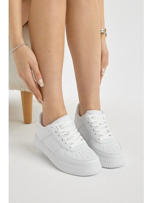 Tonny Black Kadın Beyaz Kalın Faylon Taban Düz Desenli Bağcıklı Spor Ayakkabı