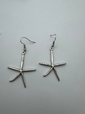 Herşey Nota Yıldız Figürlü Kadın Küpe – Zarif ve Işıltılı Tasarım