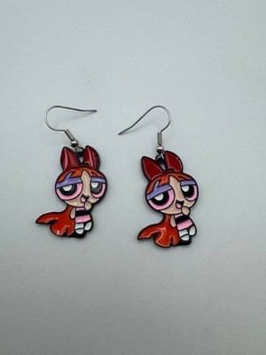 Herşey Nota Powerpuff Girls Blossom Figürlü Küpe – Sevimli ve Eğlenceli Tasarım