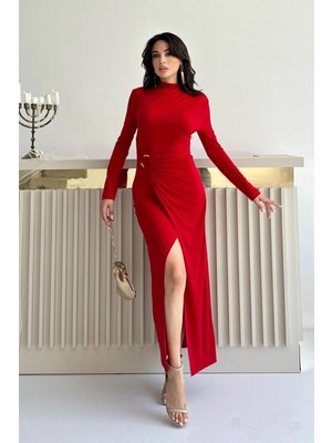 Serica Moda Kırmızı Büzgülü Aksesuar Detaylı Elbise