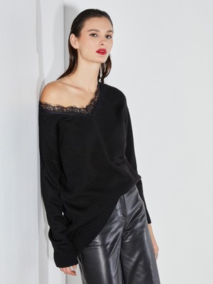 Soulife V Yaka Dantel Detaylı Kadın Triko Kazak