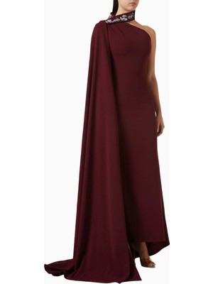 Ac By Aanchal Chanda Sequin-Embellished Cape Gown Kırmızı Pelerinli Payetli Gece Elbise