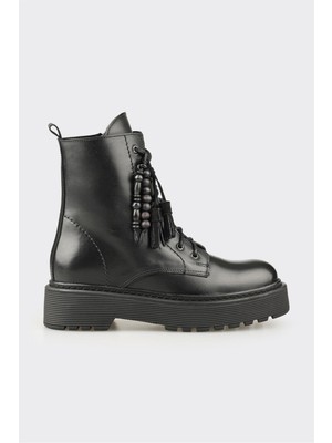 Elle Siyah Deri Kadın Günlük Bot