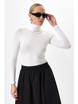 Rays Beyaz Balıkçı Yaka Uzun Kollu Dar Kesim Bluz 2504