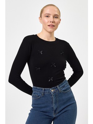 Rays Siyah Bisiklet Yaka Kurdele Aplike Detaylı Kadın Crop Body 8264A
