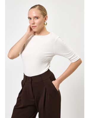 Rays Ekru Bisiklet Yaka Ön Büzgülü Bluz 8279A