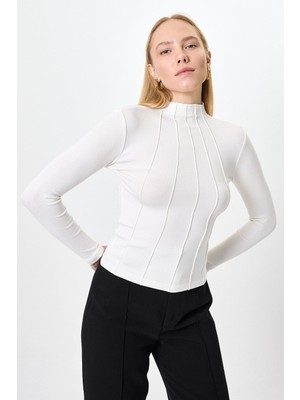 Rays Ekru Uzun Kollu Yarım Balıkçı Yaka Dikiş Detaylı Kadın Body 8225A