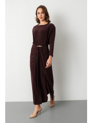 Lafaba Kadın Kahverengi Bisiklet Yaka Aksesuar Detay Yırtmaçlı Midi Davet Elbisesi