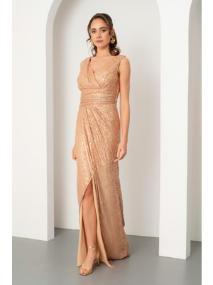 Lafaba Kadın Gold V Yaka Kruvaze Yırtmaçlı Uzun Pul Payet Abiye Elbise