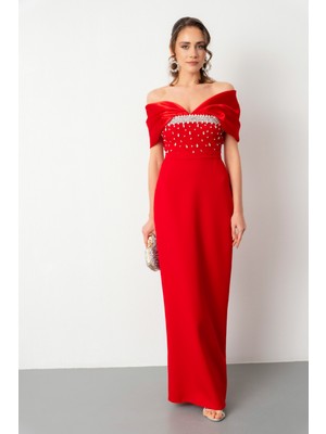 Lafaba Kadın Kırmızı Kayık Yaka Göğsü Taşlı Uzun Abiye Elbise