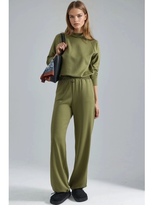 Hiccup Kadın Modal Dokulu Dik Yaka Bluz & Lastikli Pantolon Takımı Berşan Collection Haki Yeşil