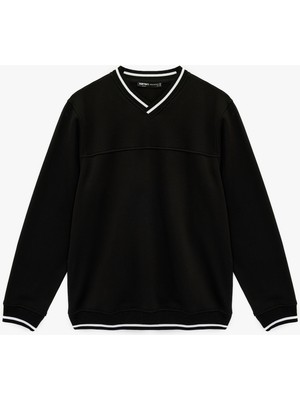 Koton Regular Fit Uzun Kollu Şardonlu Şerit Detaylı V Yaka Sweatshirt