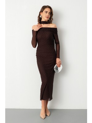Lafaba Kadın Kahverengi Kayık Yaka Uzun Kol Taşlı Midi Davet Elbisesi