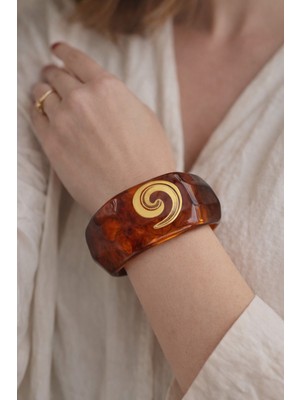 Hector Co Jewellery Kehribar Desenli Spiral Figürlü Gold Detaylı Kadın Bileklik
