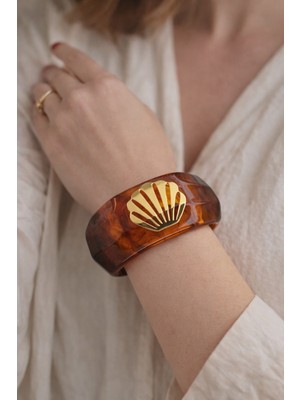 Poseidons Jewellery Kehribar Desenli Deniz Kabuğu Figürlü Gold Detaylı Kadın Bileklik