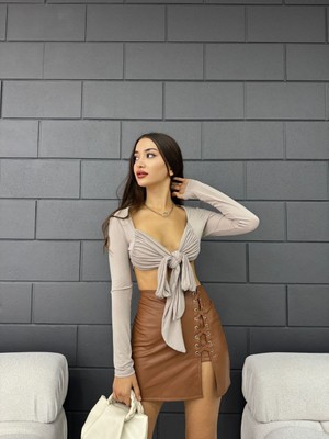 İnci Zehra Kadın Taş Gri Sandy Kumaş Bağlamalı Crop Bluz