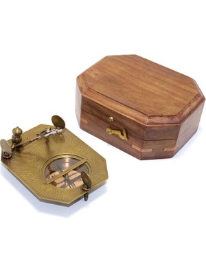 Verto Ahşap Kutulu Pirinç Pusula Model 6