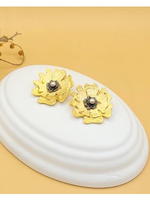 Nevoka Gold Silver Çiçek Altın Kaplama Tasarım Küpe