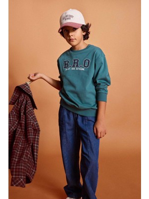 DeFacto %100 Pamuk Regular Fit 2'li Takım Baskılı Sweatshirt Jean Pantolon Erkek Çocuk G4680A825WN
