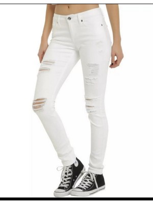 Yırtık Model Beyaz Kadın Kot Pantolon