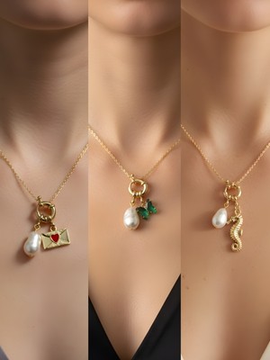 NKT Collection Deniz Atı Zümrüt Yeşili Kelebek Kalpli Zarf İncili Kolye