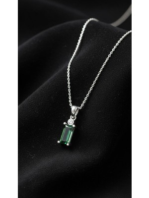 Erdobia Zümrüt Taşlı Rodyum Tektaş Baget Gümüş Kolye