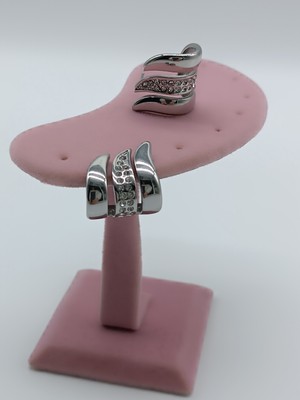 Lagül Aksesuar 316L Çelik Kararmaz Suya Dayanıklı Taşlı Şık ve Zarif Görünümlü Model Küpe