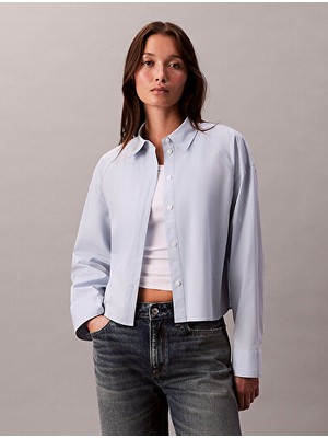 Calvin Klein Kadın Solid Boxy Fit Crop Gömlek