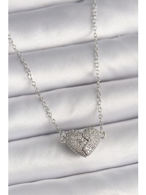 Skygo 316L Çelik Gümüş Renk Zirkon Taşlı Mıknatıslı Kalp Model Kadın Kolye - TJ-BKO9727