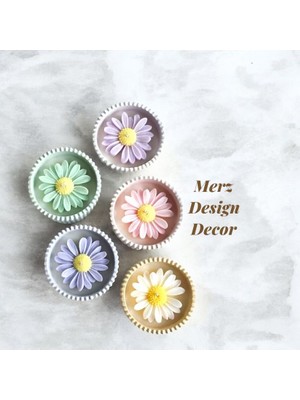 Merz Design Decor Dekoratif Hediyelik El Yapımı Beton Saksıda %100 Doğal Vegan Soya Wax Papatya Mum