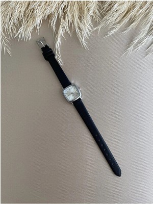 Esrada Kadın Kol Saati Retro Minimal Vintage Deri Kordon Suya Dayanıklı Quartz 0 ATM