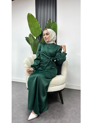 Tesettür Diyarı Roya Model Yandan Bağlamalı Saten Abiye-Zümrüt