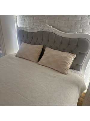 Dost Serene Yatak Örtüsü