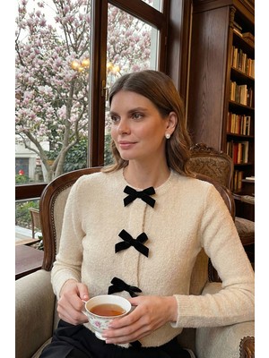 Lela Regular Fit Bisiklet Yaka Kurdele Detaylı Premium Hırka Bayan Hırka 680HI00105