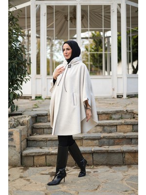 Kadeem Giyim Milena Balıksırtı Kaşe  Panço – 2012