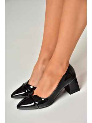 Fox Shoes U820620008 Siyah Rugan Kalın Topuklu Kadın Ayakkabı