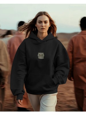Muhtar Store Scottish Fold Kedili Hoodie Unisex %100 Pamuk | Siyah Kapüşonlu Sweatshirt Göğüs Ortası Minimal Logo