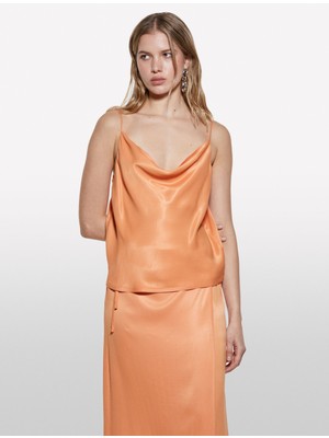 Sisley %100 Viskoz Saten Degaje Yaka Askılı Üst Kadın Turuncu Bluz - 325P52BZLH01N