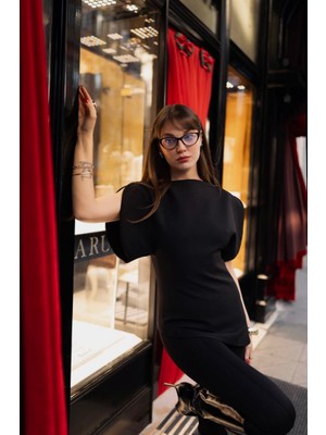 BRTC Design Kadın Siyah Balonkol Asimetrik Tasarım Bluz